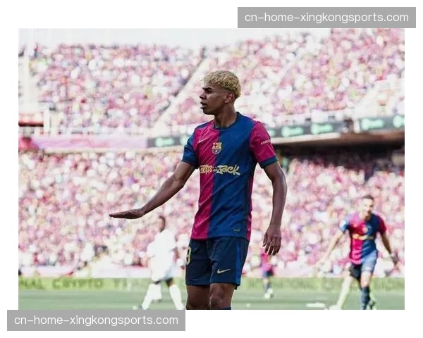 亚马尔被换下后情绪激动离场，年轻球员心理管理成教练组新课题